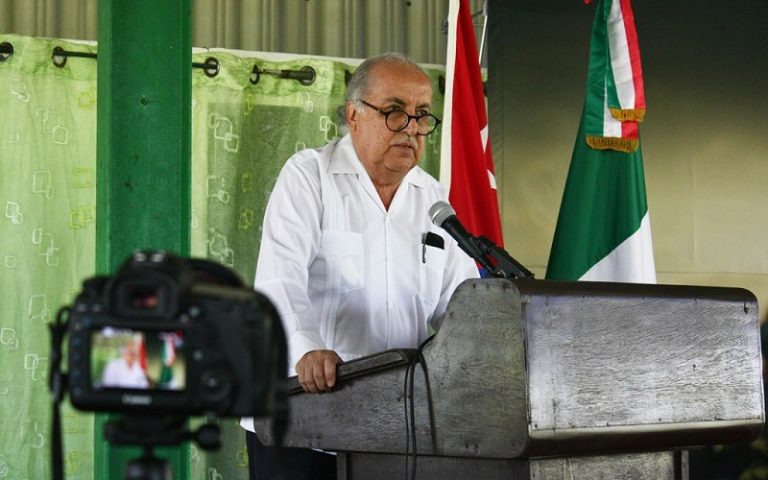 escambraycu's tweet photo. El proyecto Sembrando Vida, que desarrollan México y Cuba, inicia su segunda fase de implementación en la provincia de #SanctiSpíritusEnMarcha , con la pretensión de beneficiar a 1 500 productores agrícolas de este central territorio.

https://t.co/7b2zkfbEp9 https://t.co/PrSrJC6OZL