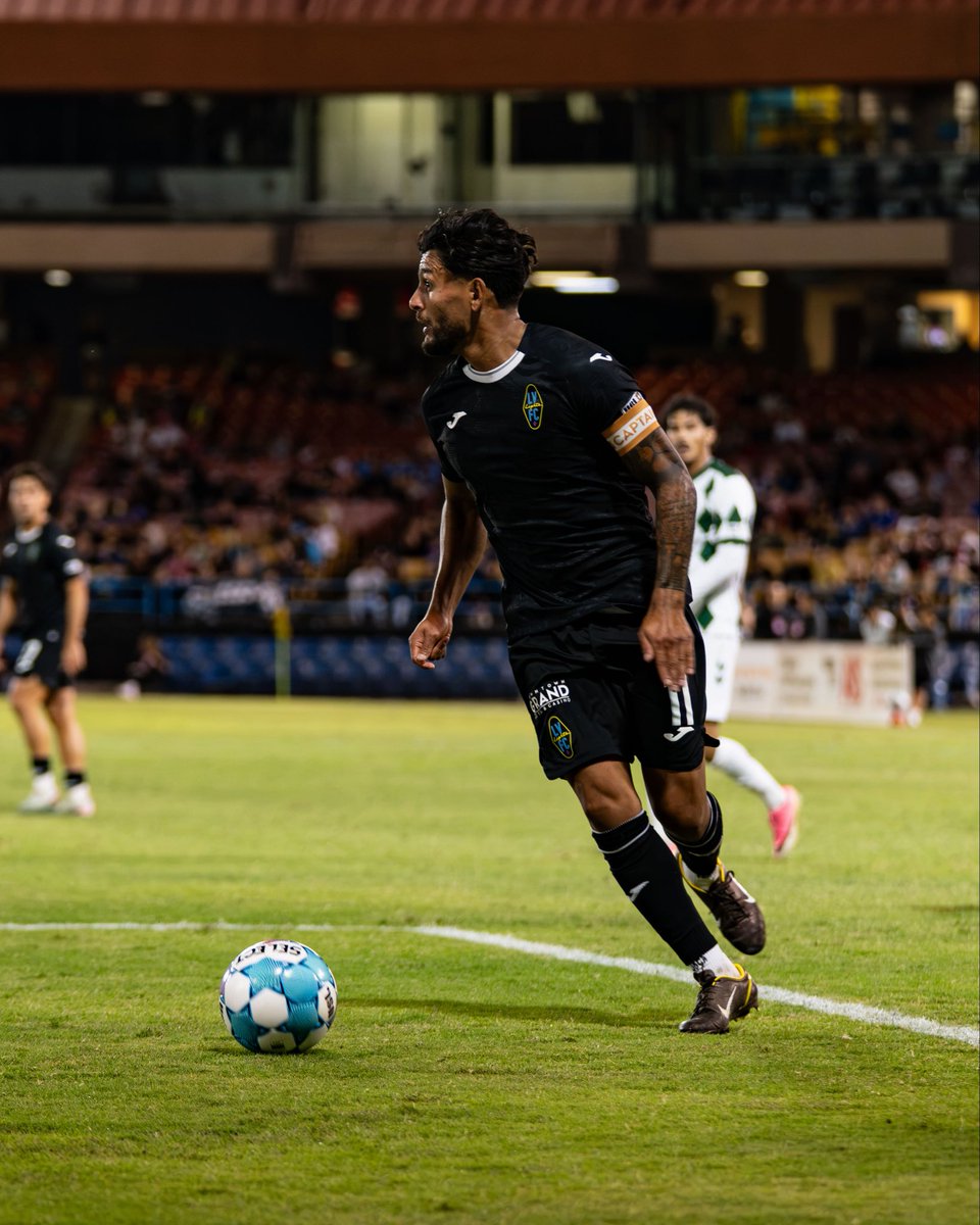 lvlightsfc's tweet photo. TWO more assists added to the tally on Saturday night 💥

Christian Pinzon sits atop the USL Championship assist leaderboard! 🤩 https://t.co/aHDoFD6Lbk