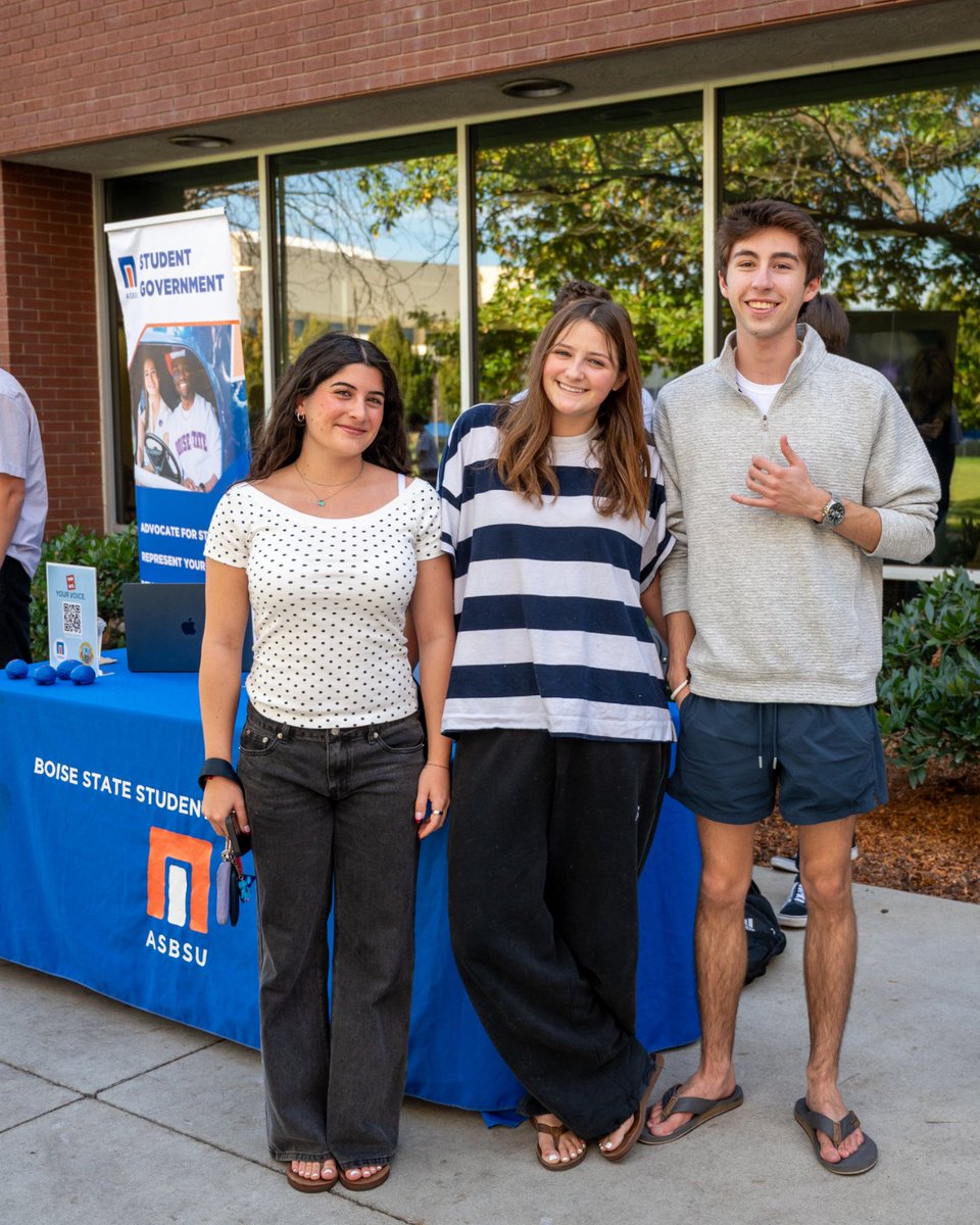BoiseState's tweet photo. Today, Associated Students of #BoiseState University (@ASBSU) are helping Broncos register to vote at the Westmark Student Union. For more information on how to register to vote, view your sample ballot, where to vote and more, visit https://t.co/dserAQz98a. https://t.co/AJ4EzBthXh
