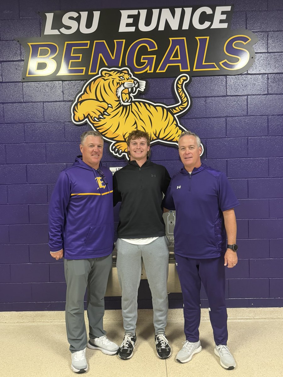 CadeBerry5050's tweet photo. I’m extremely excited and blessed to announce that I will be continuing my academic and baseball career at Louisiana State University Eunice! 
I want to thank God, my family, coaches, teammates, and everyone who has supported me throughout this journey. I’m grateful for everyone who has helped me get to this point and believed in me along the way. I am excited for this next chapter and can’t wait to get to work with the coaches and my new teammates. Deuteronomy 31:6 

LET’S GO BENGALS! 🐅⚾️

@Mowalker09 @primebeaumont @gladbaseballbmt @JasonTyner12 @KellyCatholicBB @PrepBaseball_TX @DustinLMcComas @LSUEBengalsBSB @PSTxHSBaseball @FiveToolTexas @Ben_Berry29 @EliteRecruits_ 
#GeauxBengals #LSUE #Committed