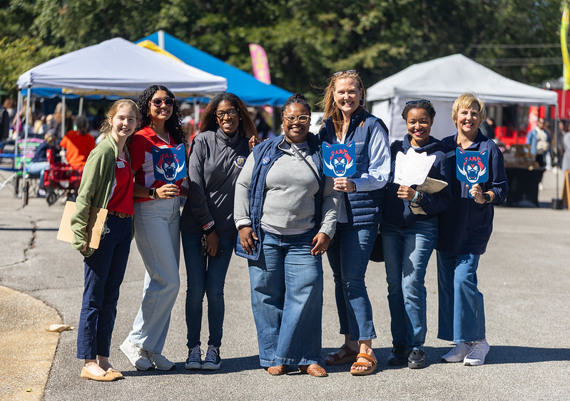 ColumbusState's tweet photo. Homecoming Saturdays are made for alumni, parents, soccer and royalty! 📸 Relive all the scenes from last week’s Homecoming festivities on Flickr! https://t.co/aN3uysxqev https://t.co/CSxGief0kF