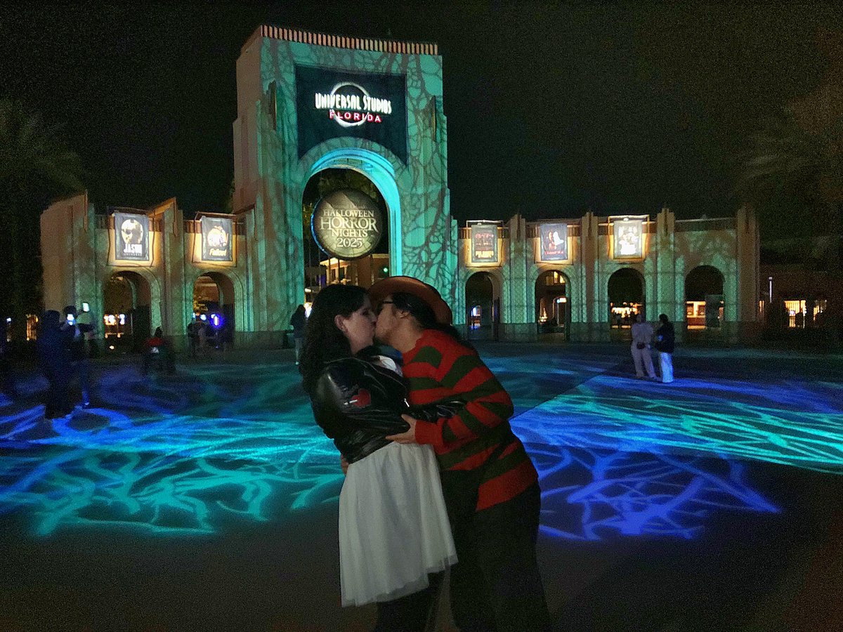AProductions09's tweet photo. You have been my girlfriend for 365 days and I've fallen more and more in love with you since day one. 
I feel so insanely lucky and grateful to have the sweetest, beautiful and most amazing woman I've ever met be the love of my life. 
I love you so much, sweetie!
@perfectpixie98 https://t.co/Sphx7EFdRZ