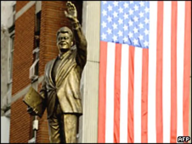 Generalrmladic's tweet photo. @AL_IDATA Tipica estatua albanesa nacionalista… https://t.co/XgbYLhZK3f