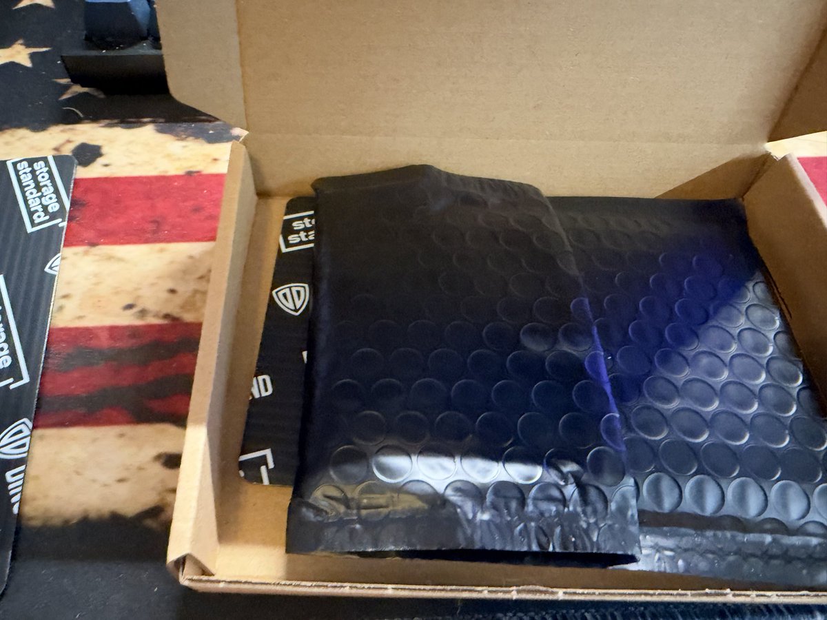 TheCouveCards's tweet photo. Packaged up a card today. One must protect the slab. If you sell, don’t go cheap on protecting what’s inside. Enjoy the K9. https://t.co/22Epp5qgQz