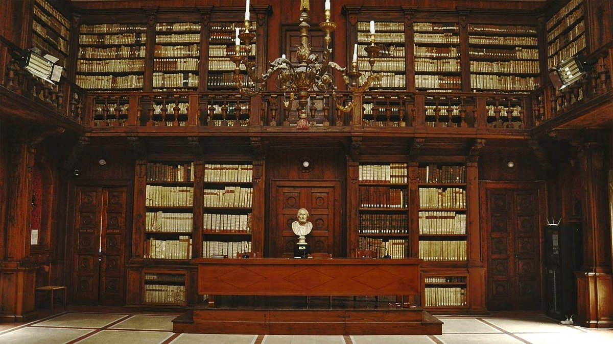 VeraCausa9's tweet photo. Biblioteca Capitolare in Verona is the world's oldest library with an active history going back to the 5th century. Its oldest signed &amp; dated manuscript: August 1, 517 AD by the lector copyist Ursicinus. Dante &amp; Petrarch visited the library, destroyed during WW2 &amp; rebuilt in 1948 https://t.co/s2fPyUGuO4