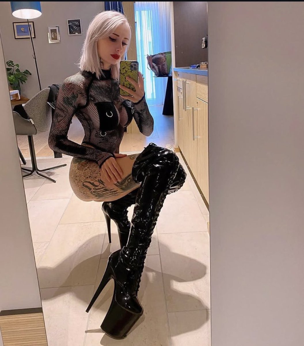 catfishfinndum's tweet photo. I want more slaves locked away in my kidslox program 😈

Come and experience the rush of losing control to an evil Scam Goddess 

Or maybe your poison is blackmail ?

Either way, you WILL lose control !

Catfish Findom Techdom #findom #paypig https://t.co/J7EaqEAW9A