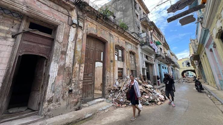 Pito_Perez_26's tweet photo. @Baldo04555156 Y disfrutaran como en Cuba, el sueño comunista ! https://t.co/qY6hiMia7b