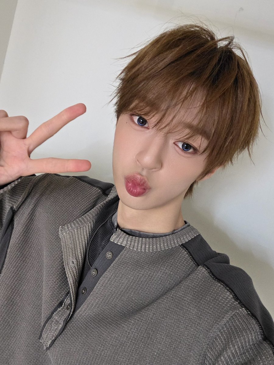 jaechxnn's tweet photo. 은차니 뀨 https://t.co/8UiUnYvPTW