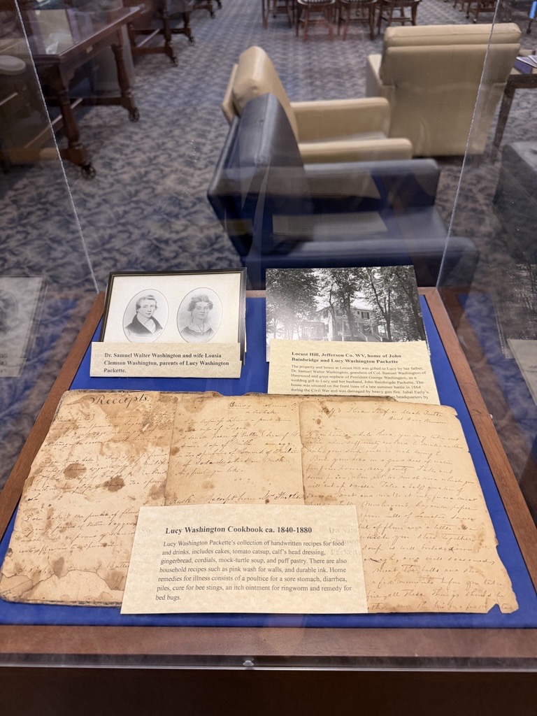 wvuLibraries's tweet photo. Last week's #MountaineerMonday was extra special as we hosted @WestVirginiaU President Benson and Walter Washington, a direct descendant of President George Washington's younger brother, Samuel, and displayed unique items from our WVRHC's Collections. https://t.co/94HZBUBhIm