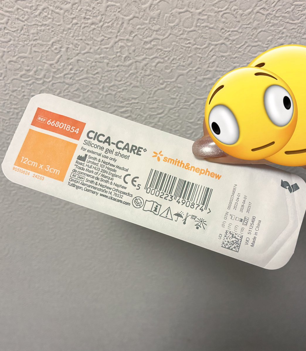 _goriosan_'s tweet photo. この韓国薬局で買った医療用CICAゲルシートで、脂肪吸引の傷跡ケアを始めることにした。
お風呂に入るとき以外は基本貼りっぱなし。術後1ヶ月の傷跡がどこまで綺麗になるのか検証してみる。
経過も随時レポしていきます！ https://t.co/8MTqrPjzhi