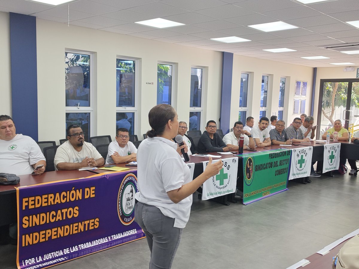 SdeComunicacion's tweet photo. FORMACIÓN JURÍDICA Y SINDICAL, EJE ESTRATÉGICO PARA FORTALECER EL LIDERAZGO Y LA DEFENSA LABORAL.

El mundo laboral exige dirigentes capaces de comprender los cambios, identificar riesgos y plantear soluciones con fundamento. 

La formación convierte el compromiso en capacidad de acción y el conocimiento en una herramienta para defender la dignidad de los trabajadores.

Por eso, nuestro sindicato y nuestras federaciones impulsamos la preparación jurídica, laboral y sindical como una apuesta estratégica. 

¡Una dirigencia formada representa con mayor solvencia, negocia con argumentos y actúa con determinación!

¡¡Por la Seguridad Social!!
¡¡STISSS PRESENTE!!