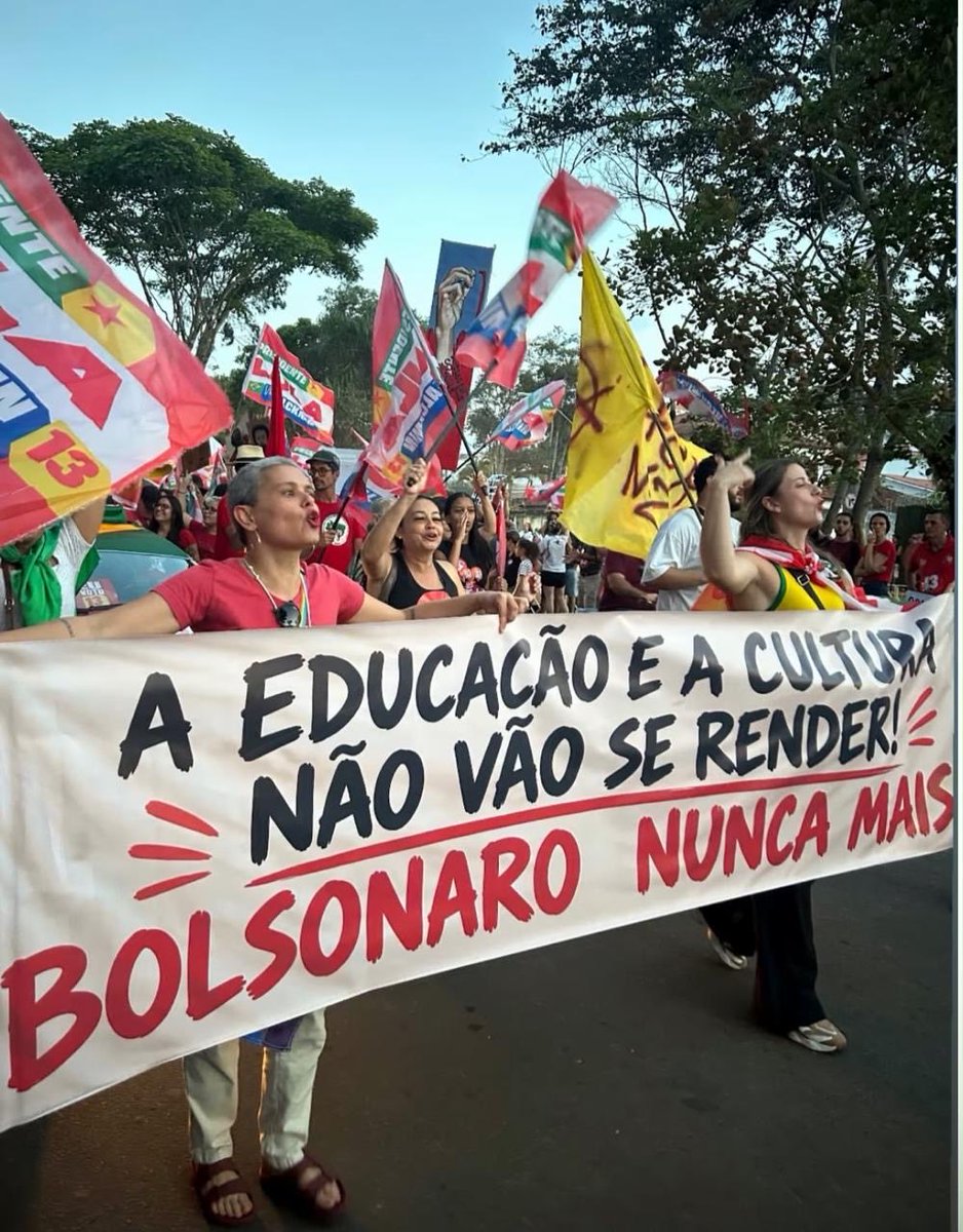 sapataosimmmm's tweet photo. #JanonesCoracaoValente 
#6milhoesporjanones 
#JanonesGuerreirodoPovoBrasileiro https://t.co/rgXZANCUz4