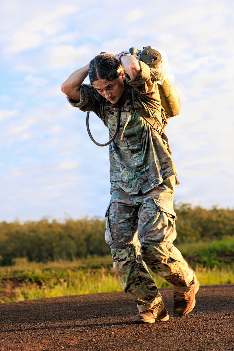 I_Corps's tweet photo. Jungle miles hit different

@25thID Soldiers took on the Jungle 10K during the division’s Best Ranger and Best Sapper Competition at Schofield Barracks, Hawaii. https://t.co/ecvtP3RVZs