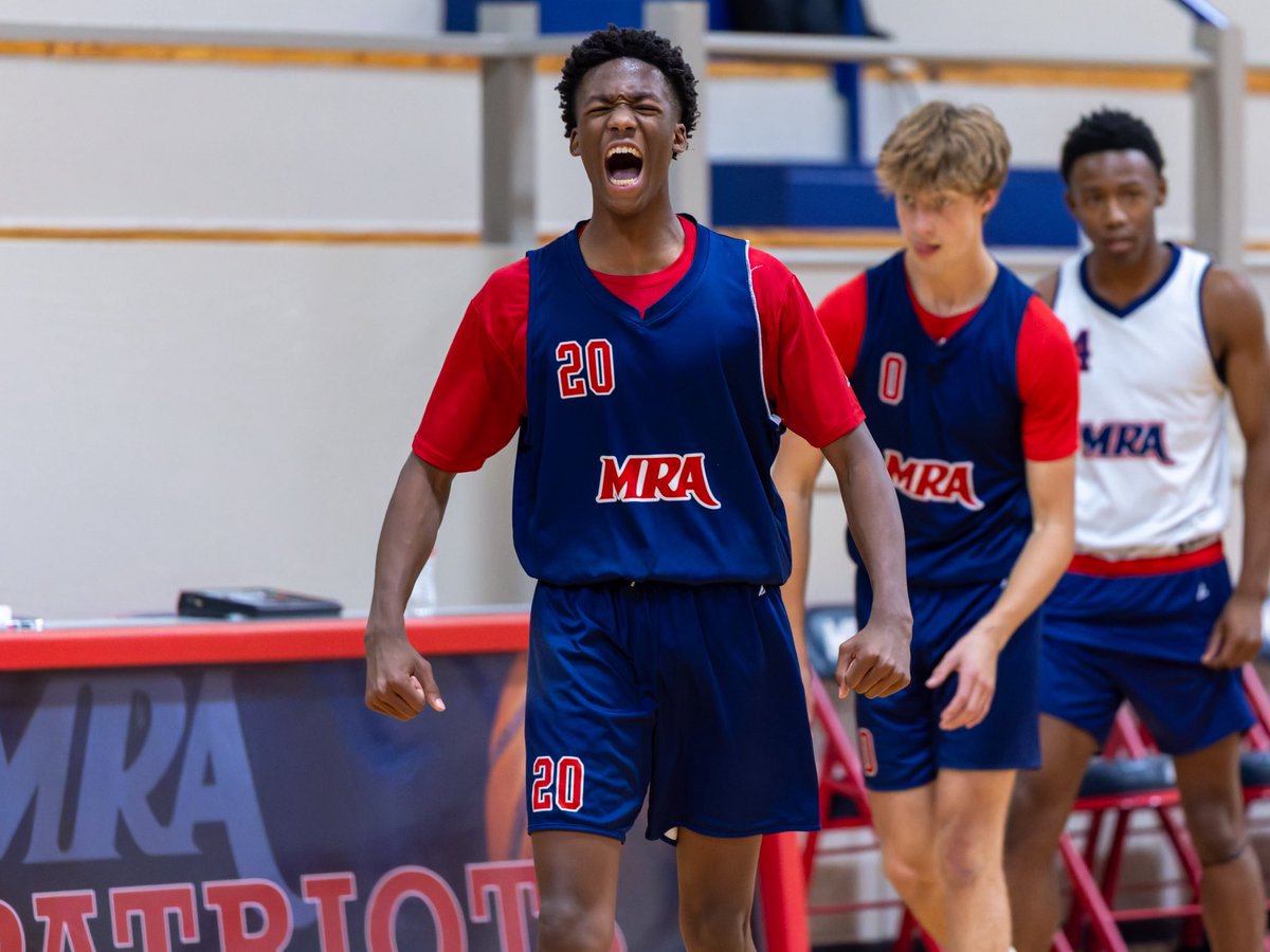 MRAboyshoops tweet picture