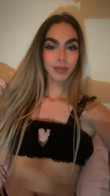 Lindad1xk's tweet photo. I'm Trans 🏳️‍⚧️ i want a BF ❣️ https://t.co/yZxkLchbGC