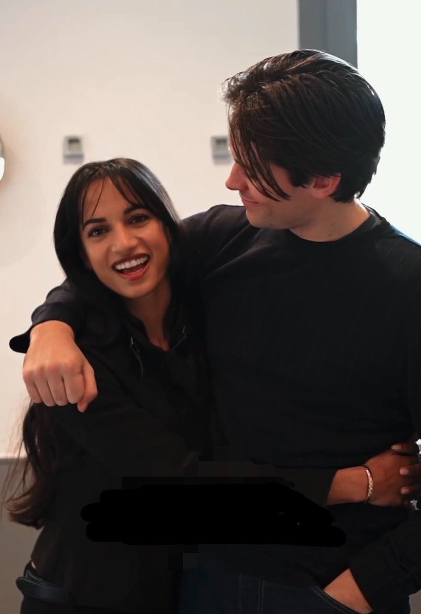 cryingoverkanej's tweet photo. look at my kanej oh my god https://t.co/mbSe9DVSMY
