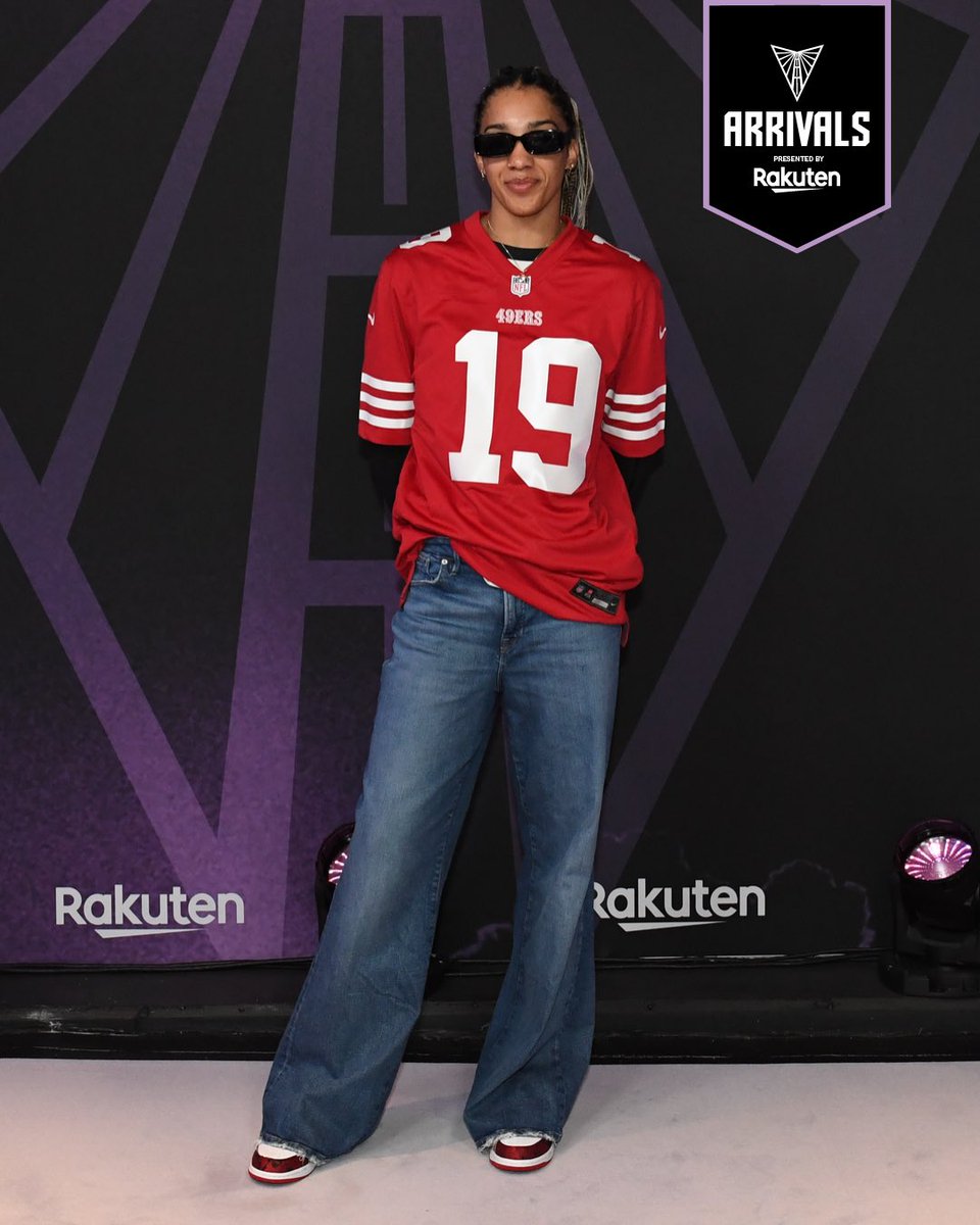 valkyries's tweet photo. GAMEDAYS IN THE BAY 🗣️

Let’s get it @49ers ⚔️🤝⛏️

@Rakuten | Arrivals https://t.co/odgzlMi08p