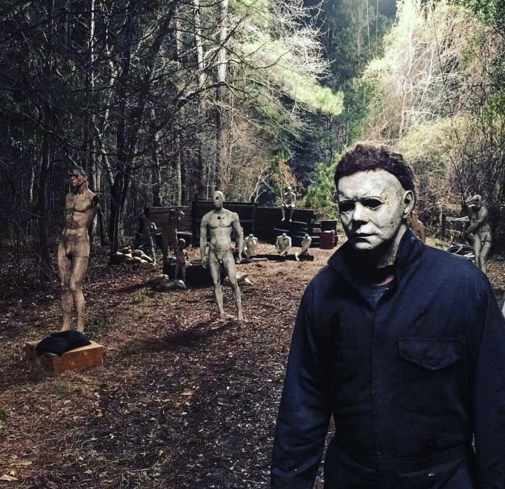 SourceHalloween's tweet photo. Some Halloween (2018) behind the scenes 🎬🎃 https://t.co/BbjPQSZq6m