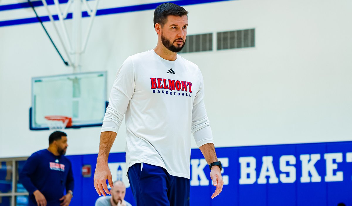 BelmontMBB's tweet photo. Congrats @CoachBmullins 

@SilverWaveMedia Top Coaches List

🔗 https://t.co/TvoDyY3Gmk

#ItsBruinTime https://t.co/66WCcaZjGU
