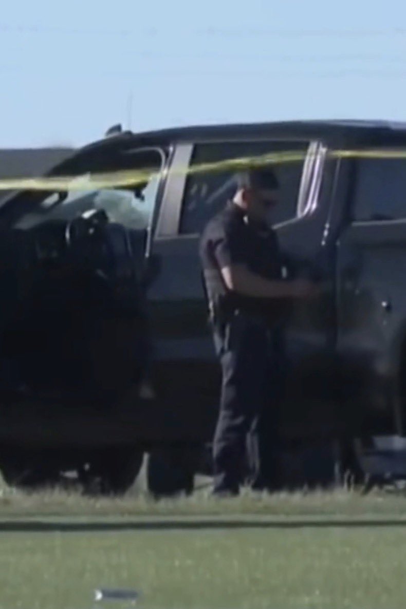 OnejurorM58067's tweet photo. SHAMEFUL of Sedgwick &amp; Wichita LE to NOT HELP citizens w/ID of Stryker Soccer Horror.

We now know YADIRA MOYA is the Truck Driving UNaliving SUSPECT. 

🚨NOTICE: there was a windshield sun cover on the truck the entire time of chaos. https://t.co/2hIgD9Cf6B