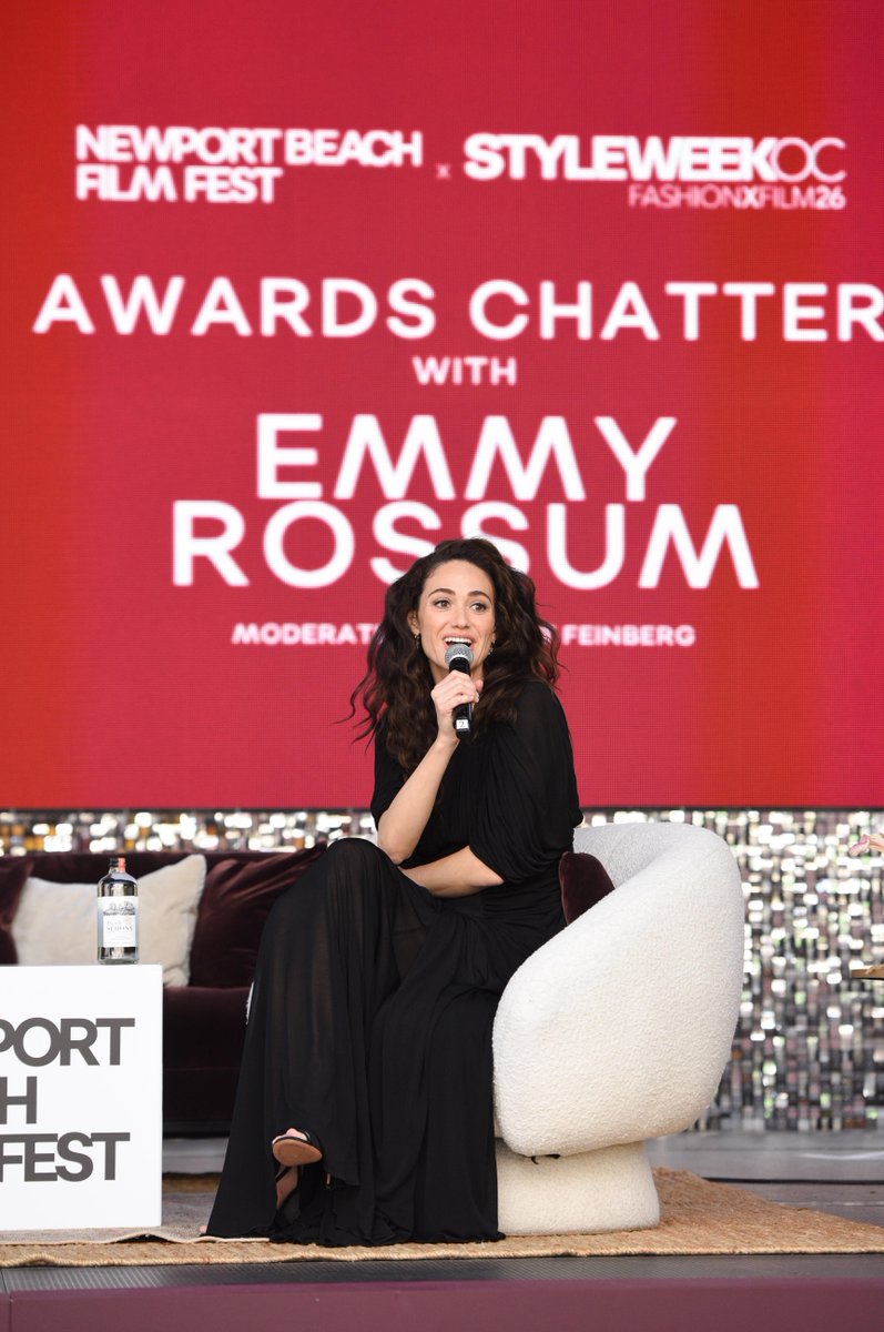OnTheRedCarpet's tweet photo. A big congratulations to Emmy Rossum! 🌟 The actress received the Outstanding Performance in Television award at Fashion Island during the 27th Newport Beach Film Festival and sat down with The Hollywood Reporter for an “Awards Chatter” conversation.
 
(📸: Vivien Kililea/Getty) https://t.co/361YM7B108