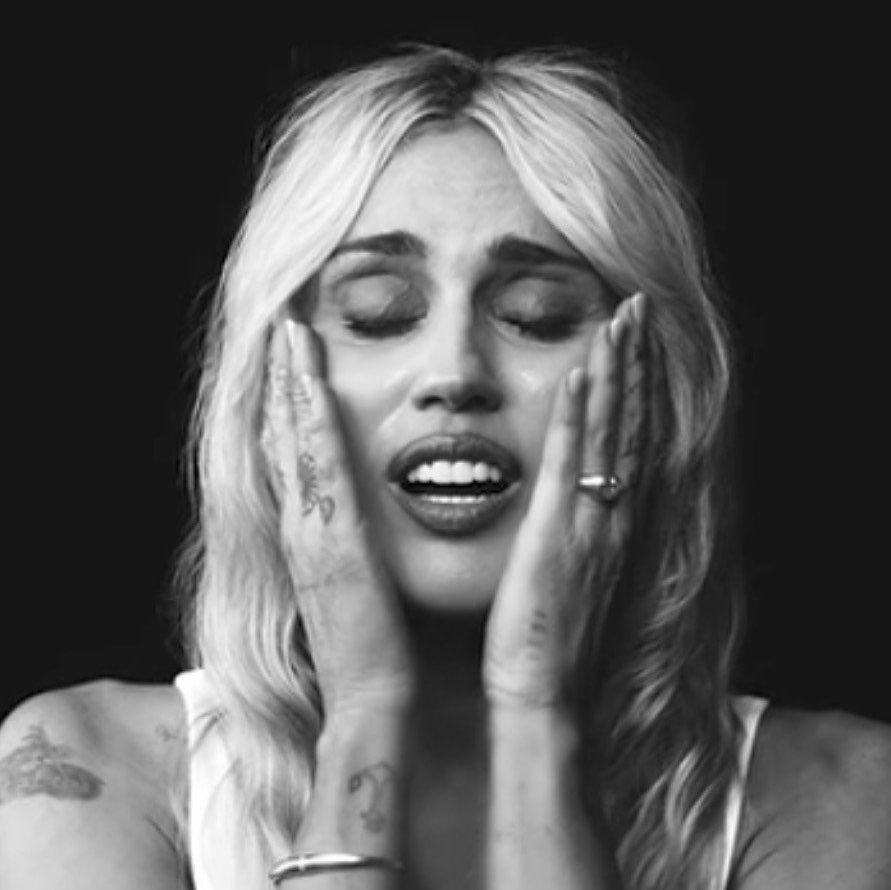 NoticiasSmilers's tweet photo. 2013          /           2026 https://t.co/8THQQrFW07