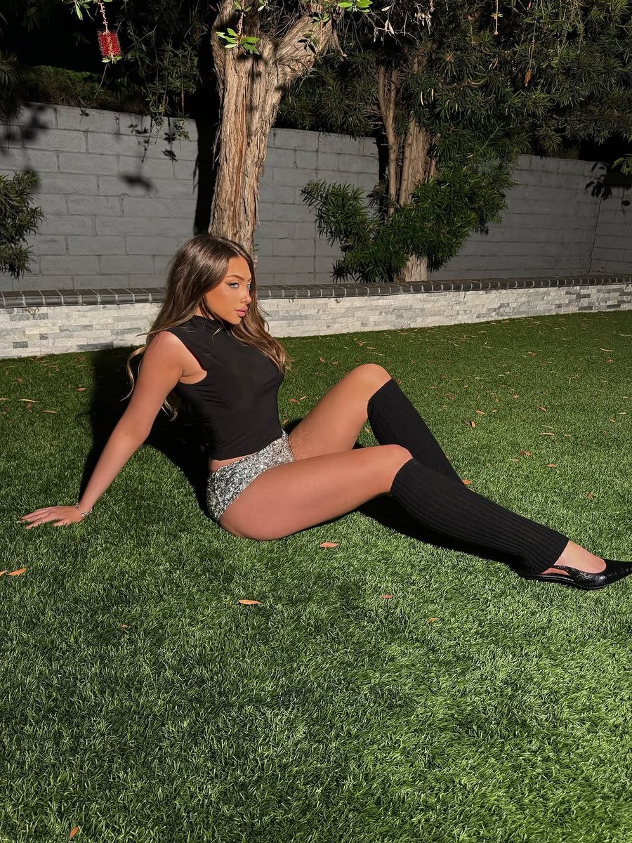 avalouiseluv_'s tweet photo. got the grass stains to prove it https://t.co/DOMYvOIxdG