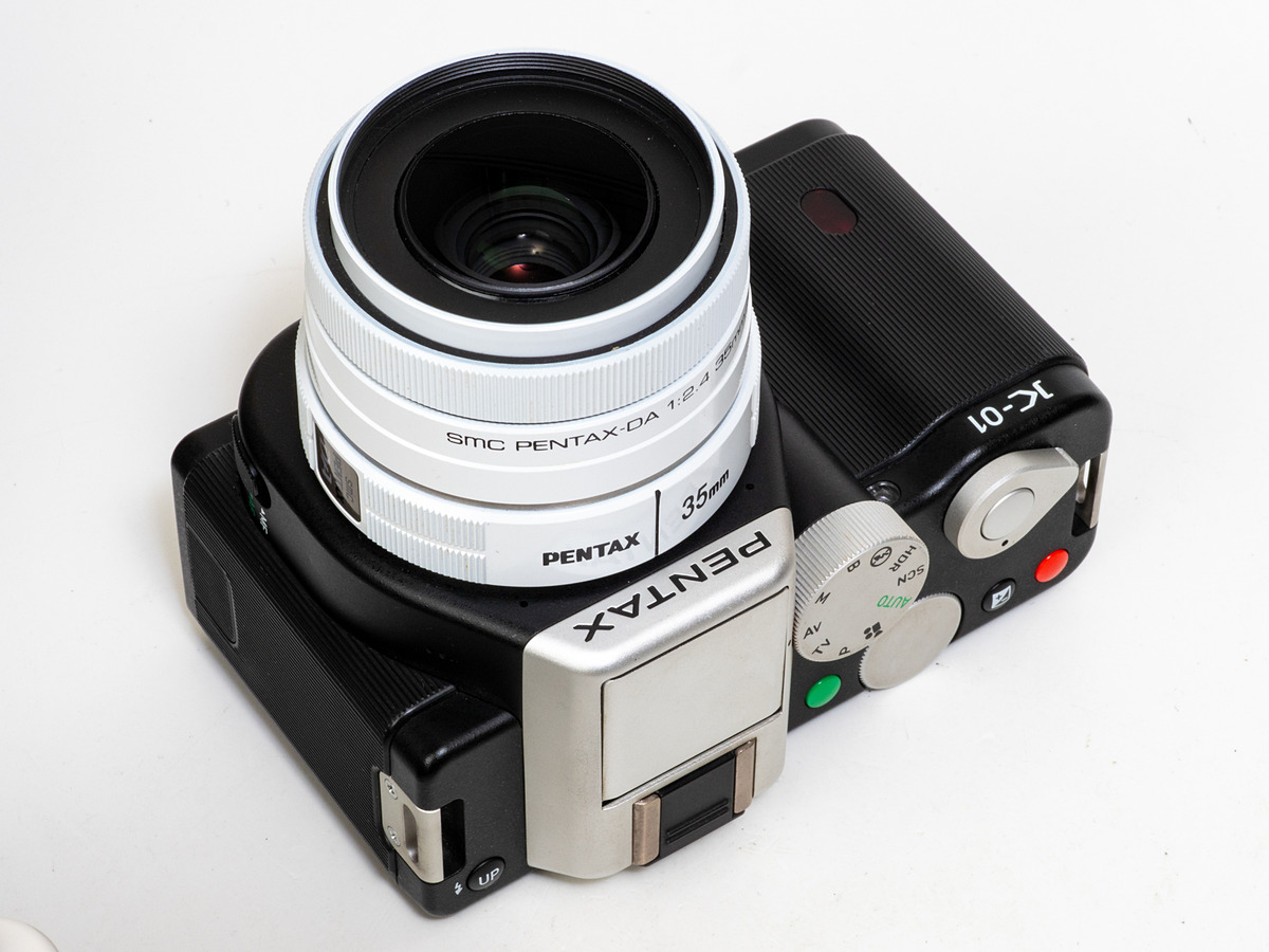 dc_watch's tweet photo. 赤城耕一の「アカギカメラ」 第151回：変態的ミラーレスカメラ「PENTAX K-01」再び　 https://t.co/wtSmGnRCYA https://t.co/Wwo29mWlXo