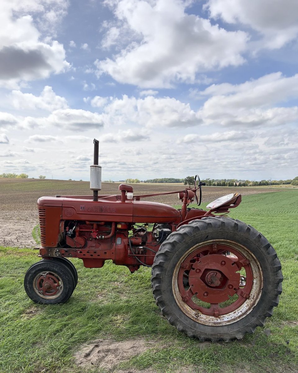 TractorHouse's tweet photo. 𝐌𝐚𝐫𝐜𝐮𝐬 𝐋𝐞𝐰𝐢𝐬 𝐓𝐫𝐚𝐜𝐭𝐨𝐫 𝐂𝐨𝐥𝐥𝐞𝐜𝐭𝐢𝐨𝐧🤝

🗓️ Bidding closes: October 21st
💪 Don't miss your chance to bid!!
🔗 https://t.co/wj0PpwOz1p

#AuctionTime #TractorHouse #TractorAuction #UpcomingAuction https://t.co/OhzP03UbAl