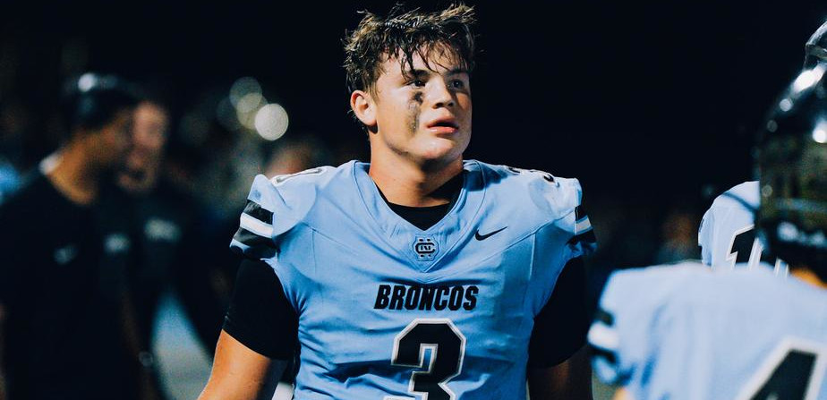 CAPrepVarsity's tweet photo. Q&amp;A with Clovis North defensive end/tackle Cooper Haydock
https://t.co/24VV02FFkG

@CooperHaydock https://t.co/Hdq1QJwwga