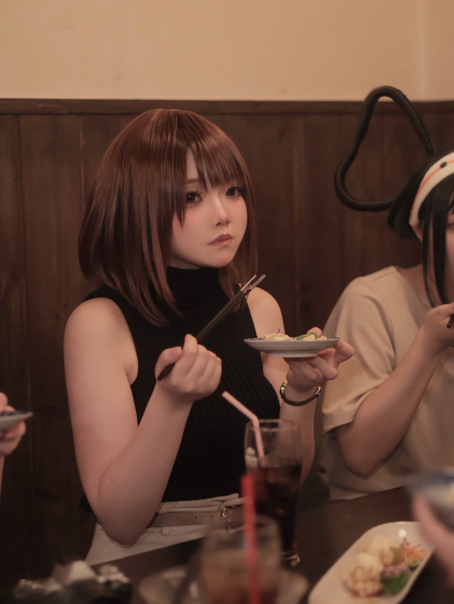 Vill4in_Bait's tweet photo. After a long day of work I really need to eat something, my son and daughter are also super hungry ~ https://t.co/eNZWjmR6Jz
