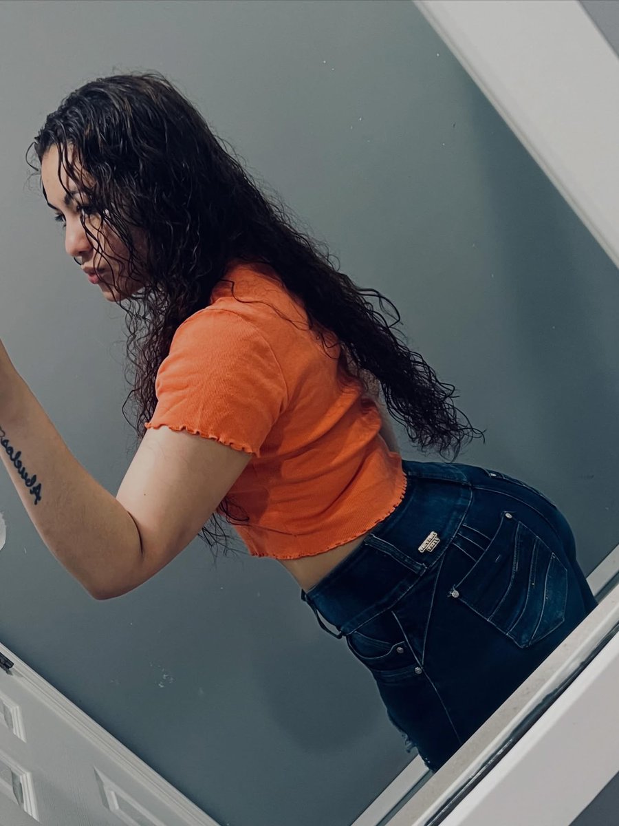 DaniaMendozaHot's tweet photo. Quien me presta su cara para sentarme un rato?🔥

Manden mensaje #Saltillo https://t.co/Ou2fp8iY6O