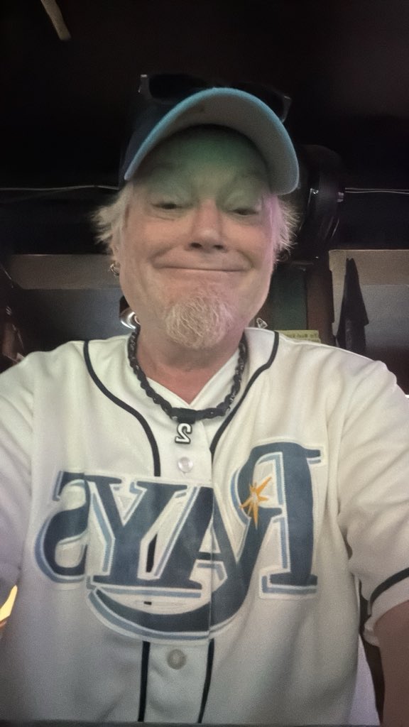 HitShow's tweet photo. @deeincle NOO…I’m on my way! #RaysUp https://t.co/SPNSDhPDUr