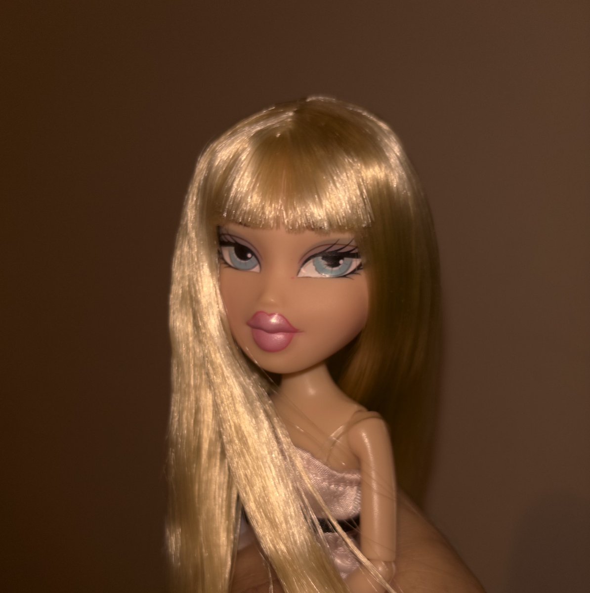 racheldollezal's tweet photo. goin out cloe if she was pretty https://t.co/T6fUznLLiE