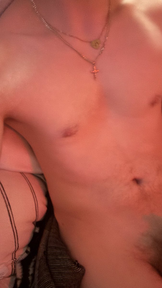 ArabianBulldog's tweet photo. I need a slut to use
 #freeuse https://t.co/JpGEw3rel8