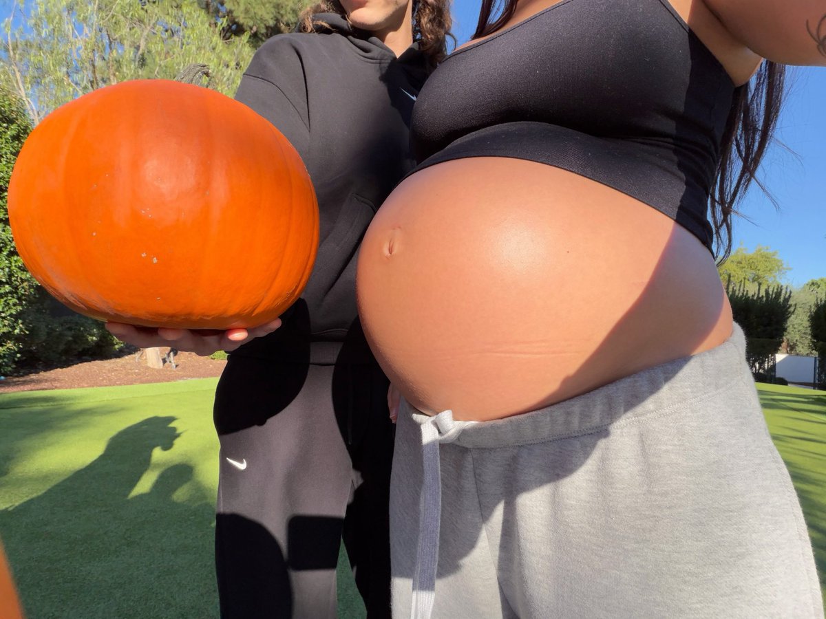 lovrhode's tweet photo. eddie and tyson's baby is a little girl 🥹🫶🏻 https://t.co/ot7sq2ppld
