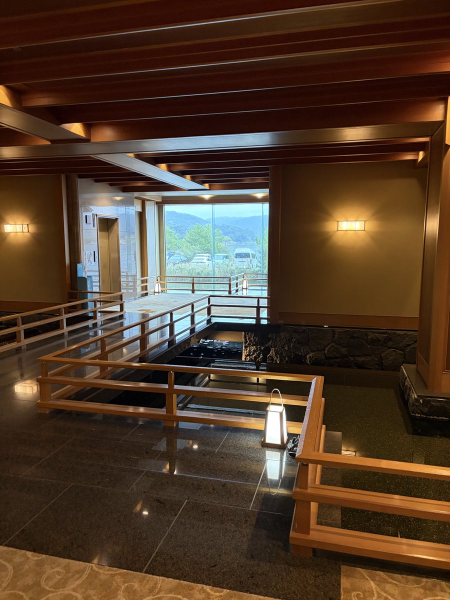 moo2080324's tweet photo. おはようございます
今日の宿、コナンでも使われてたのね https://t.co/efU11GvtjQ