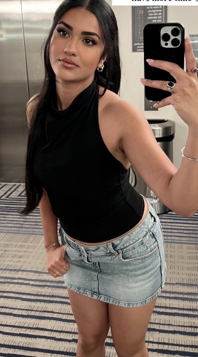 desivamp99's tweet photo. Navnoor is so breedable. Her milky tits and pretty face have me so horny #punjabi #desi #horny https://t.co/QAIJfJ0qyP