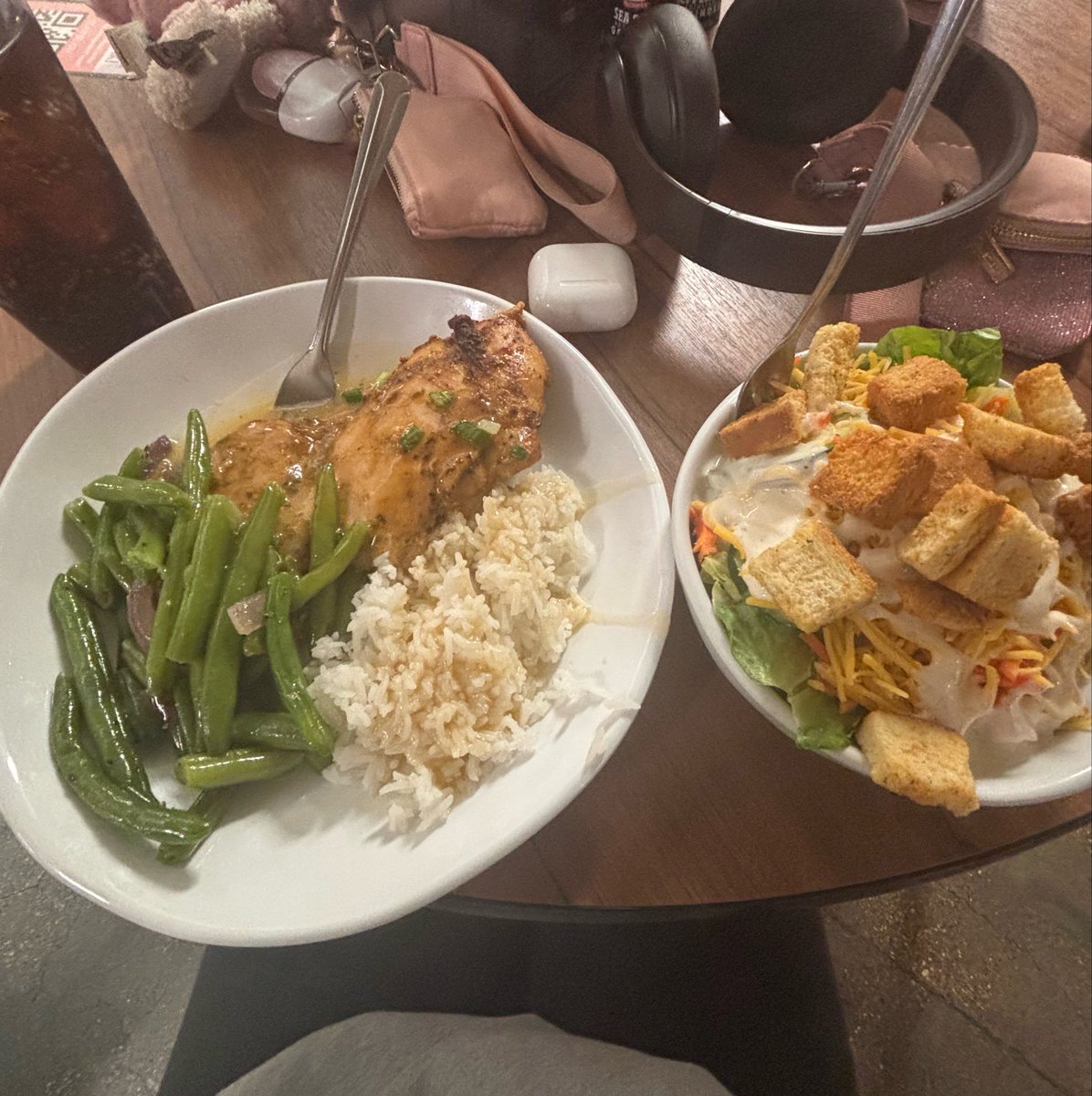 lilychubin's tweet photo. I’m so fat I only did 22 hours but I can’t even say I regret it this has to be the best meal I’ve had in weeks 🫩 https://t.co/0JupX5g71F