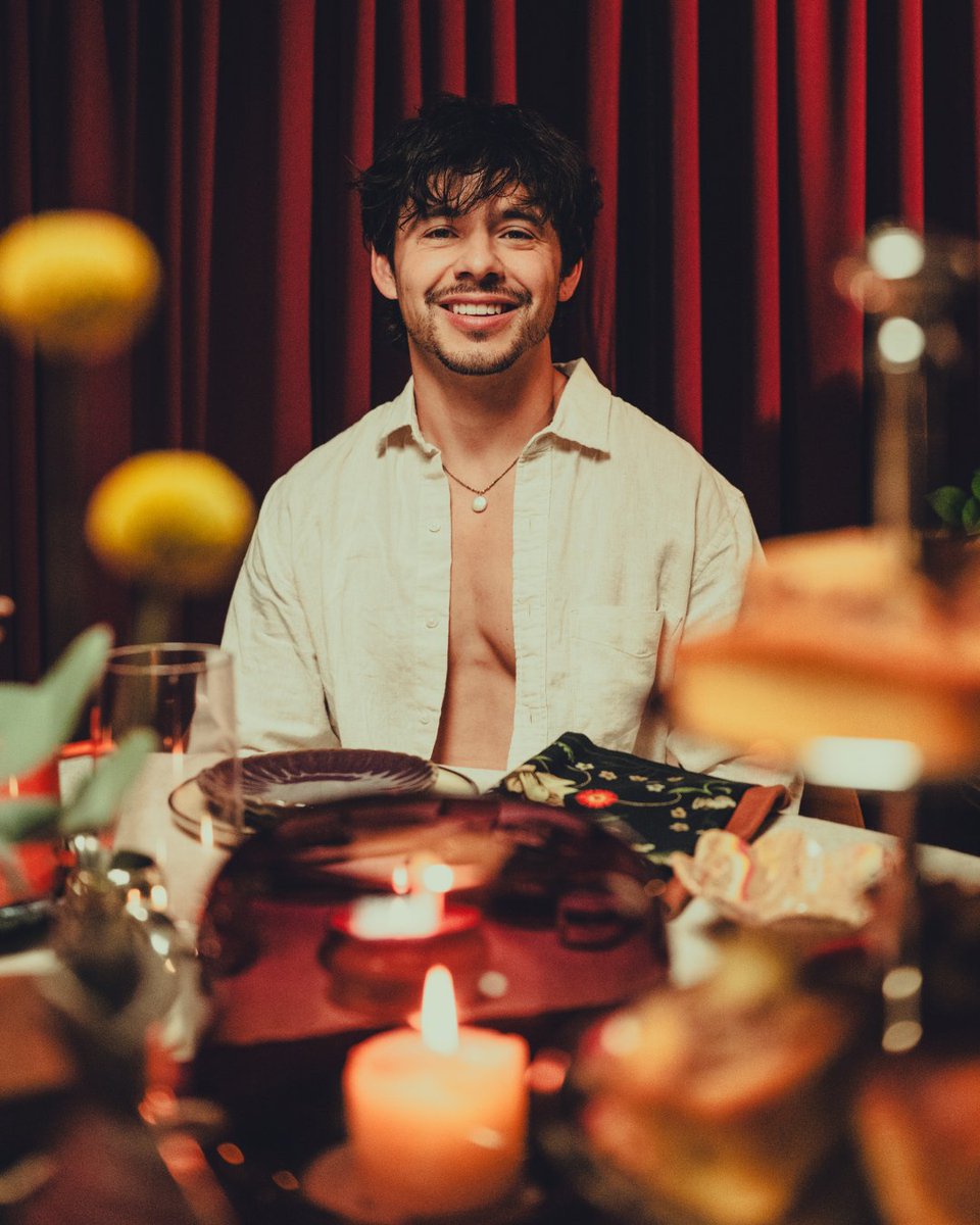 SoundExchange's tweet photo. What's your favorite @davidarchie moment? 🧡🫖 #RoyalTeas https://t.co/jfznhoebtK