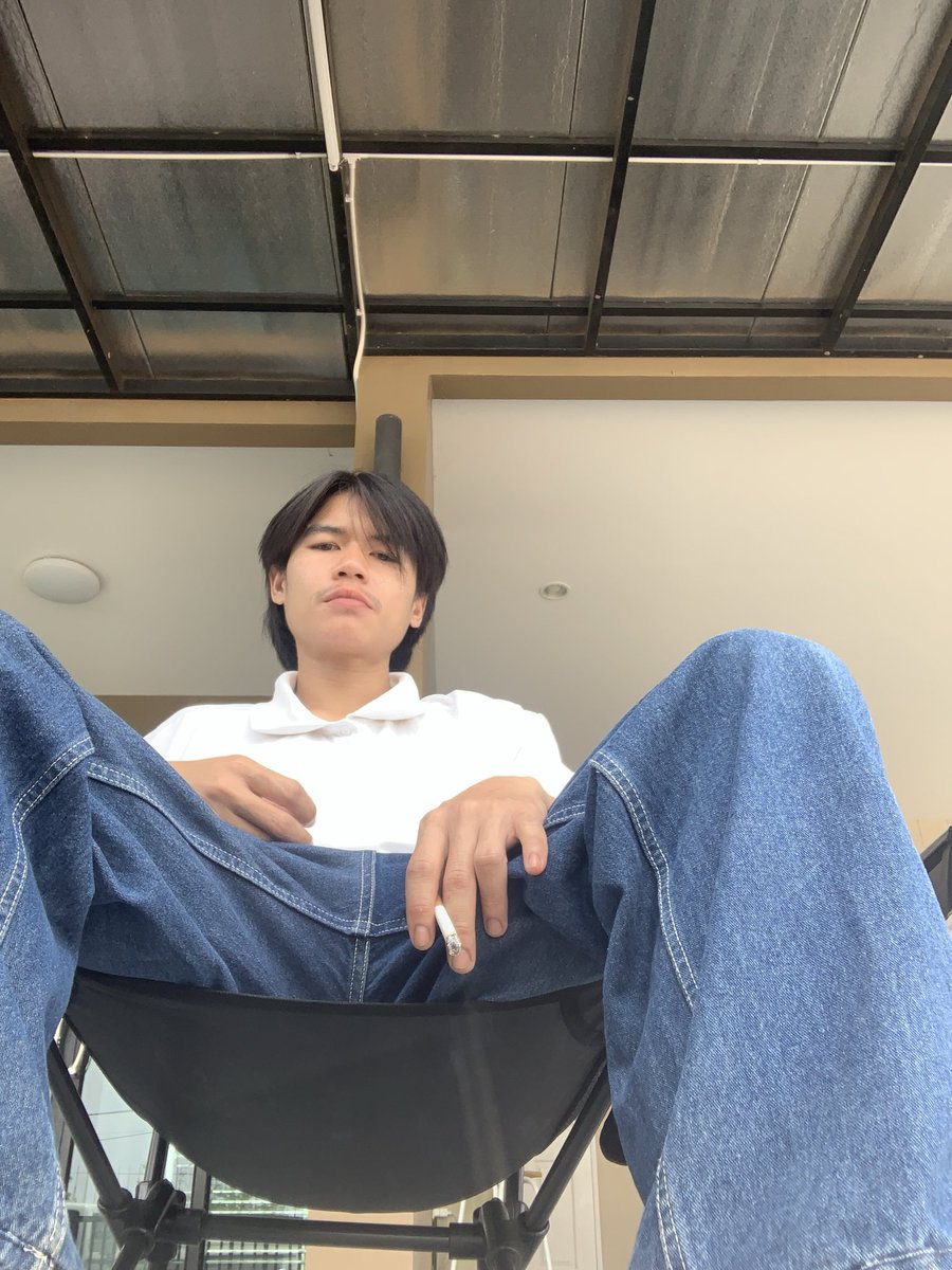 TKA007X's tweet photo. 🚬🚬 https://t.co/tVyWt5xTwY