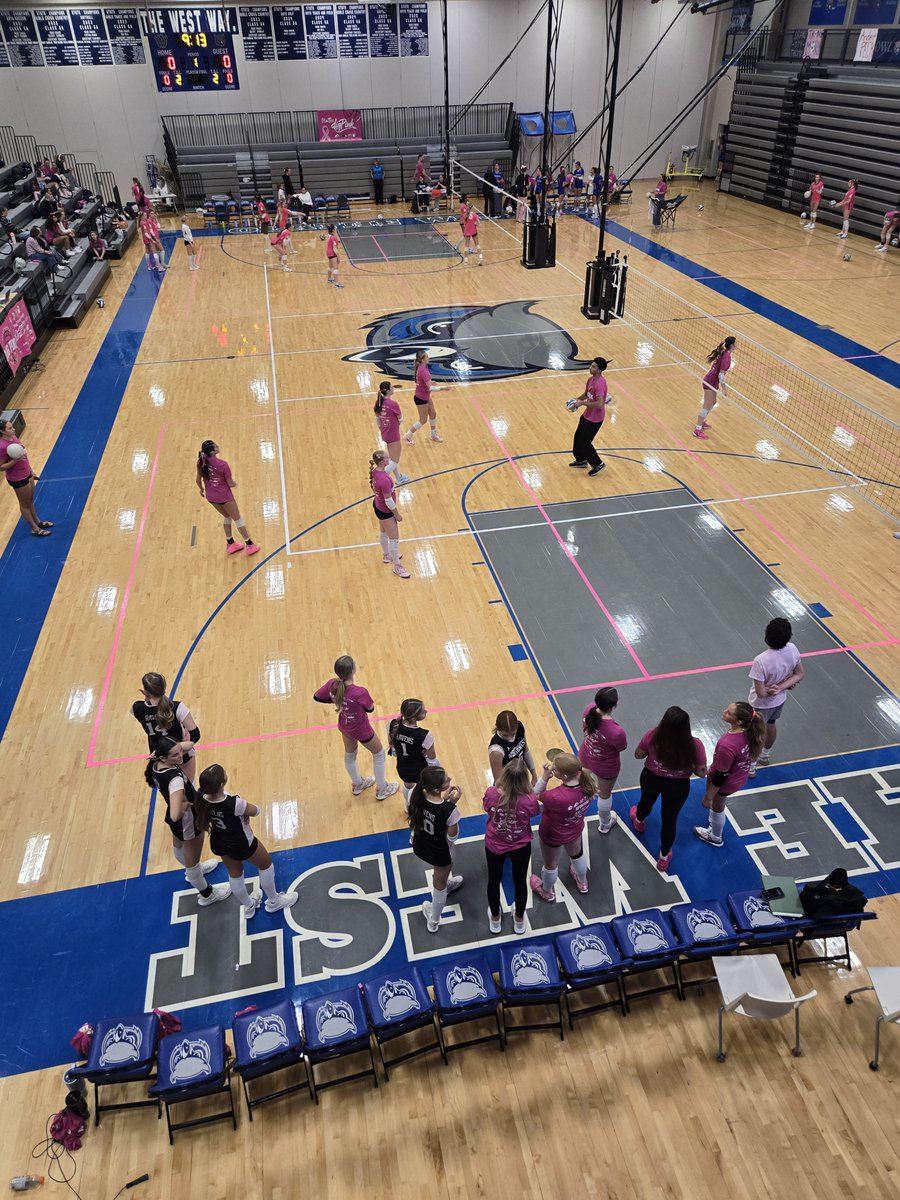 ADNovacekOPS233's tweet photo. Dig Pink tonight at Olathe West! Volleyball and honoring survivors of breast cancer - a winning combination! https://t.co/CrhC9ZGx1O