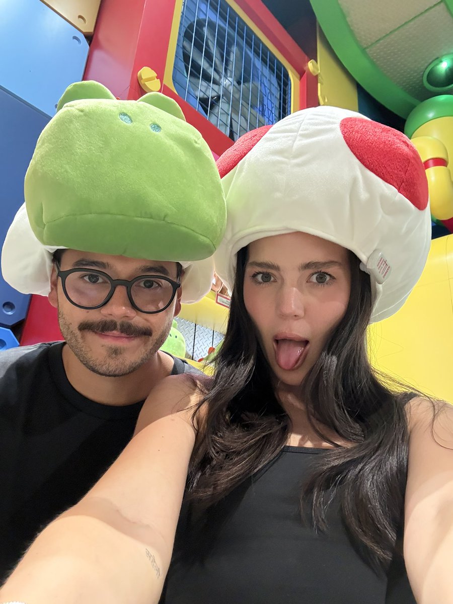 itsgabycast's tweet photo. Having fun https://t.co/qXOHae5DEB