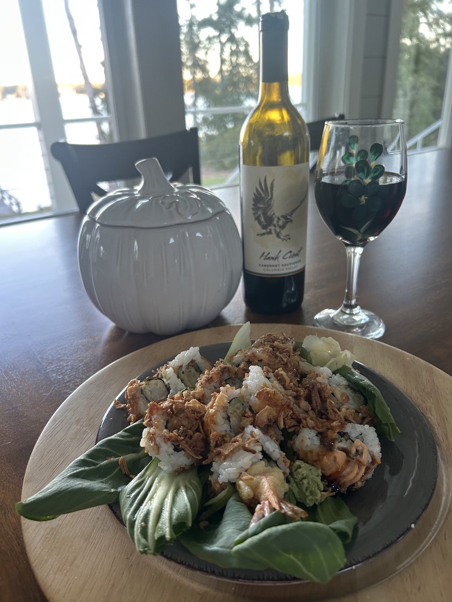 Retacof's tweet photo. Sushi night. The wine is Hawk Crest Cab from the Columbia Valley. Flavors of cherry, berries, and currants. Earthy with a cocoa finish. https://t.co/ih0NixzxIL