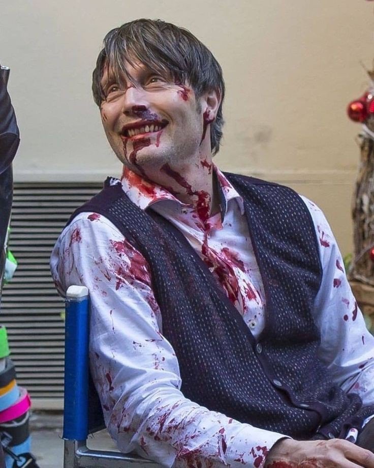 butchmrdarcy's tweet photo. so happy to be covered in blood https://t.co/VaaUkGede1