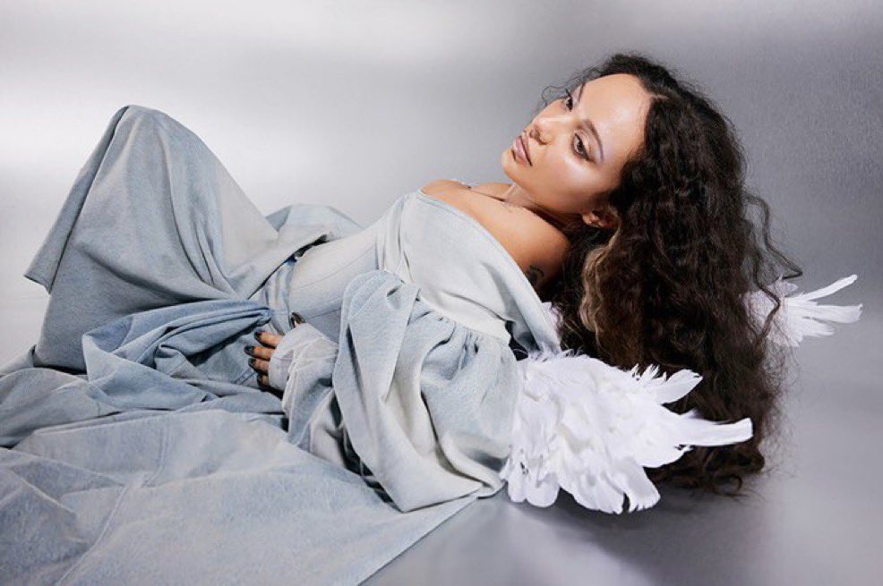 JADEUpdates_'s tweet photo. JADE’s ‘Angel Of My Dreams’ has re-entered the USA’s iTunes Pop Chart at #79.

Buy here:
https://t.co/D83QyfEtVV https://t.co/FKW7qV16Qu