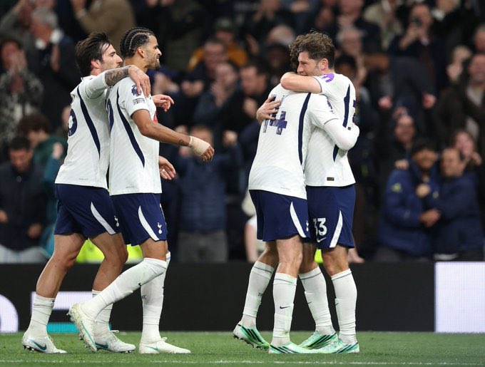 TinaFooty's tweet photo. 🚨 𝗡𝗘𝗪: Tottenham are the first team in 3 years to score 3 goals from outside of the box in the Premier League.

Last time this feat was done was in 2023, with Fulham managing the feat.

~@TouchlineX https://t.co/lJNKrg6fHd