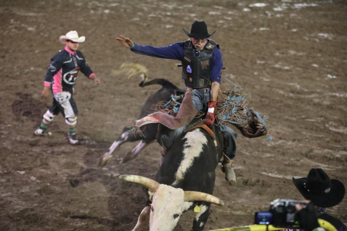MartinGomezCald's tweet photo. #Coahuila | "Todo un éxito #RodeoSaltillo2026, con más de 125 mil #Visitantes y #DerramaEconómica de 100 mdp": Gobernador @manolojim
https://t.co/EmcgUSXawN #RTNews #Saltillo #Torreon #Monclova #PiedrasNegras #Acuña https://t.co/CehyKNA0mU