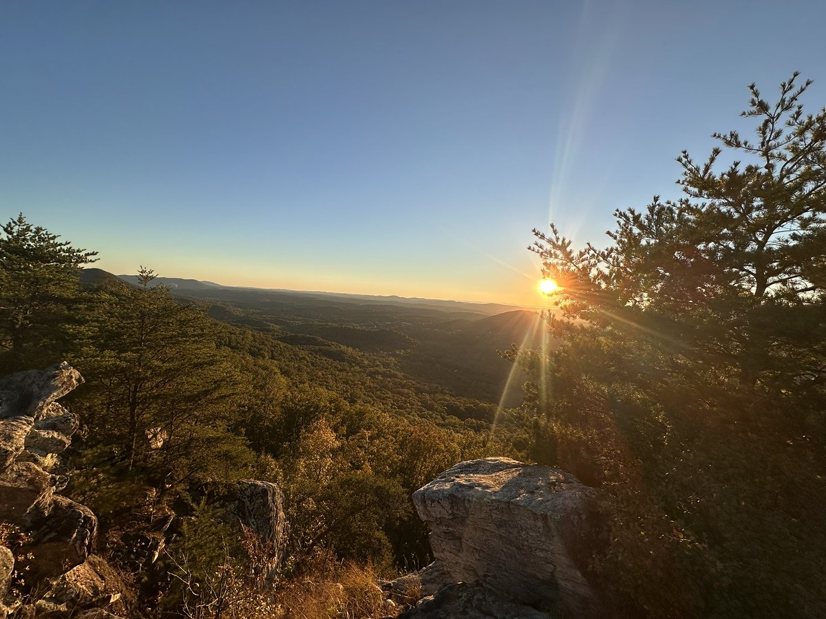 milesformike's tweet photo. Still not healthy enough to run.
Just really needed some fresh air.
Hiked up my favorite mountain. Waiting on sunset now.
#milesformike https://t.co/ZpQI6pMCEO