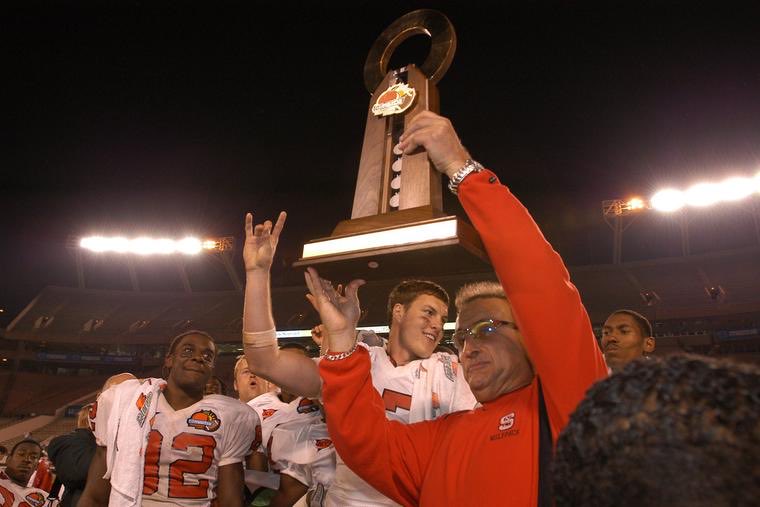 cotcheryfoundat's tweet photo. It was a great blessing and privilege to play for Coach Amato! He created an environment filled with belief, unity, toughness, hard work, discipline, perseverance, and much more. I’m seeing a lot of what he instilled in us during those years at STATE being lived out by my PACK BROTHERS! 

He has greatly impacted my life and consequently my children’s lives because of the great man and coach he was! 

He will be missed!